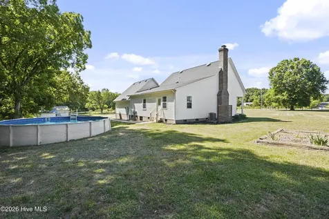 2310 Lakewood Falls Road Goldston NC 27252