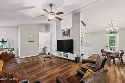 137 Briar Hollow Drive Jacksonville NC 28540