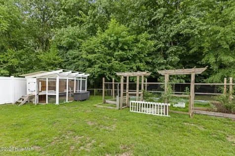 137 Briar Hollow Drive Jacksonville NC 28540