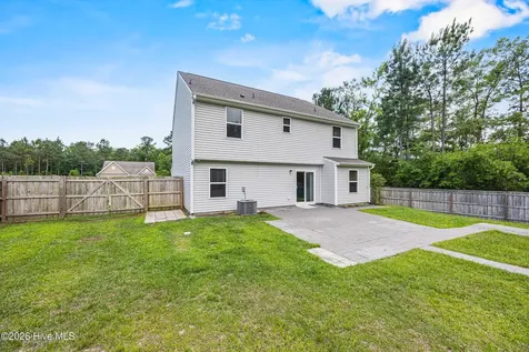 372 Poppleton Drive Hampstead NC 28443