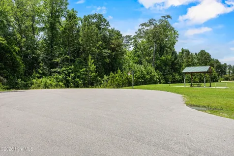 372 Poppleton Drive Hampstead NC 28443