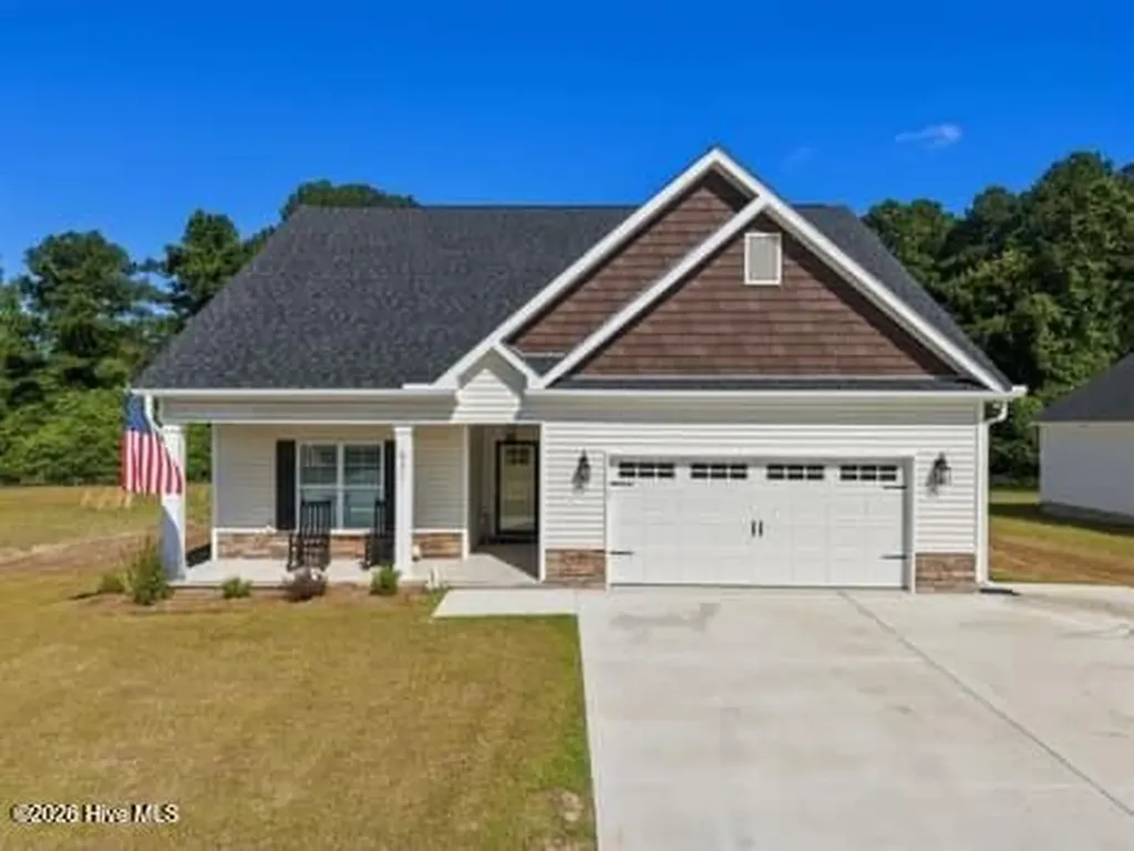 821 Fairway Road Ayden NC 28513