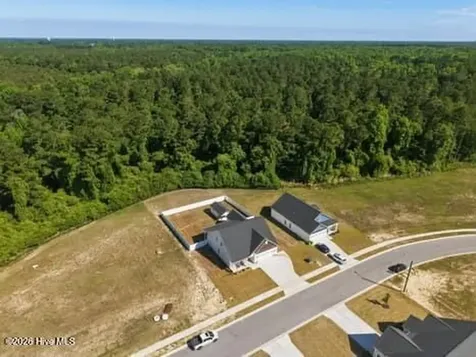 821 Fairway Road Ayden NC 28513