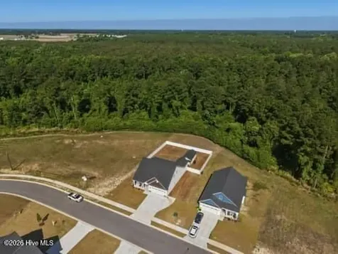 821 Fairway Road Ayden NC 28513