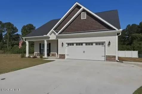 821 Fairway Road Ayden NC 28513