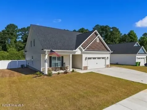 821 Fairway Road Ayden NC 28513