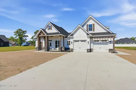 112 Yawl Street Elizabeth City NC 27909