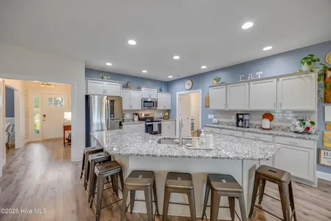 148 W Broughton Lane Rocky Point NC 28457