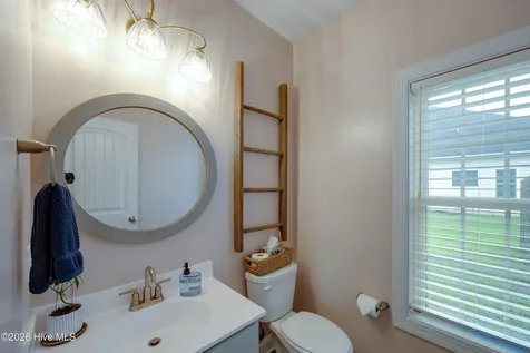 148 W Broughton Lane Rocky Point NC 28457