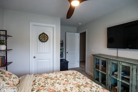 148 W Broughton Lane Rocky Point NC 28457