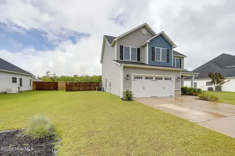 148 W Broughton Lane Rocky Point NC 28457