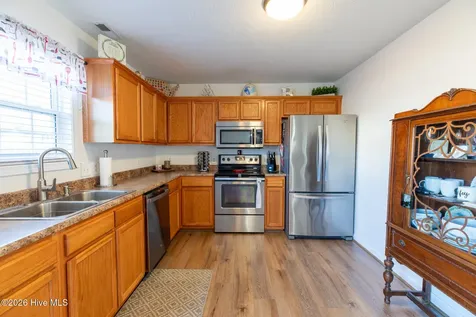 302 Providence Drive Jacksonville NC 28546