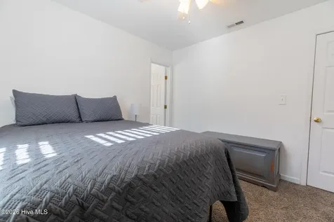 302 Providence Drive Jacksonville NC 28546