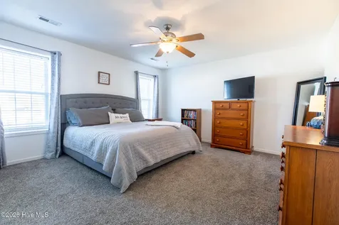 302 Providence Drive Jacksonville NC 28546