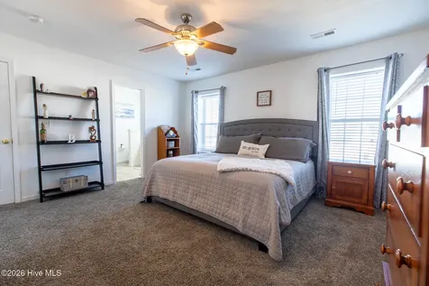 302 Providence Drive Jacksonville NC 28546