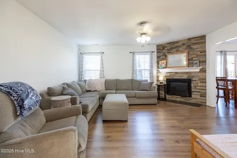 302 Providence Drive Jacksonville NC 28546