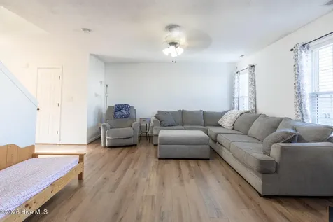 302 Providence Drive Jacksonville NC 28546