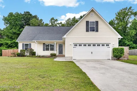 317 Reid Court N Jacksonville NC 28540