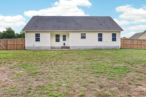 317 Reid Court N Jacksonville NC 28540