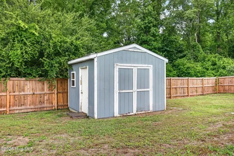 317 Reid Court N Jacksonville NC 28540
