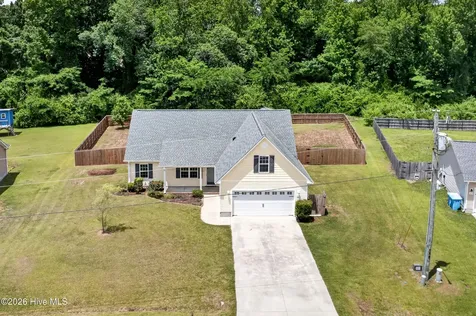 317 Reid Court N Jacksonville NC 28540