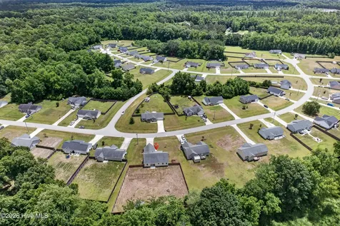 317 Reid Court N Jacksonville NC 28540