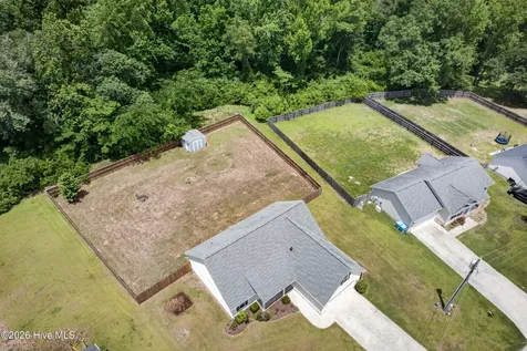 317 Reid Court N Jacksonville NC 28540