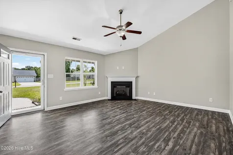 317 Reid Court N Jacksonville NC 28540