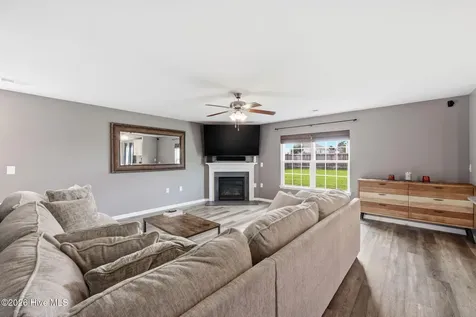 321 Ginger Drive New Bern NC 28560