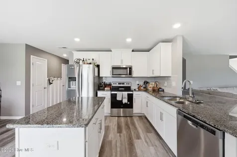 321 Ginger Drive New Bern NC 28560