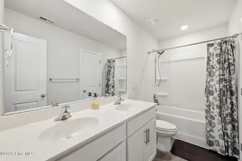 321 Ginger Drive New Bern NC 28560