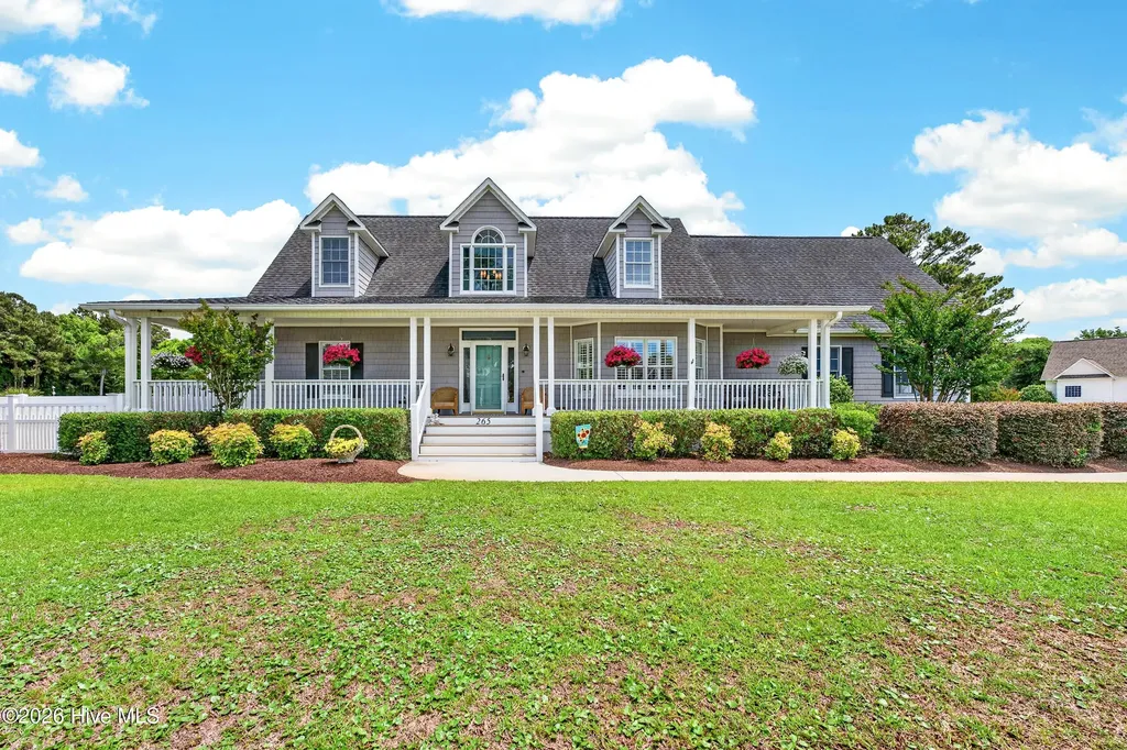 265 Yacht Club Drive Newport NC 28570