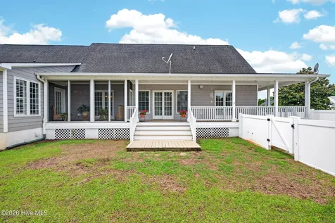 265 Yacht Club Drive Newport NC 28570