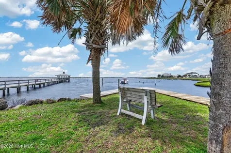 265 Yacht Club Drive Newport NC 28570