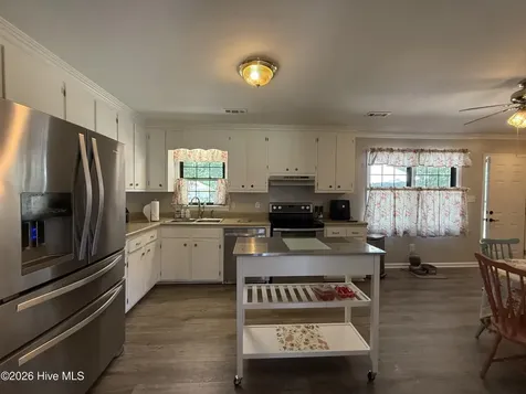 203 Fox Drive Dudley NC 28333