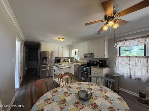 203 Fox Drive Dudley NC 28333