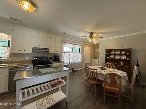 203 Fox Drive Dudley NC 28333