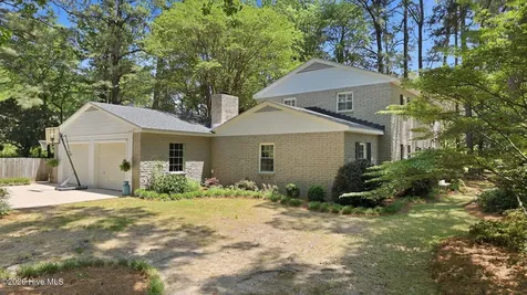 16 Elizabeth Lane Rocky Mount NC 27804