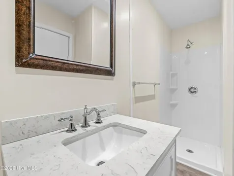 114 Country Club Road Jacksonville NC 28546