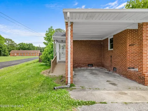 114 Country Club Road Jacksonville NC 28546