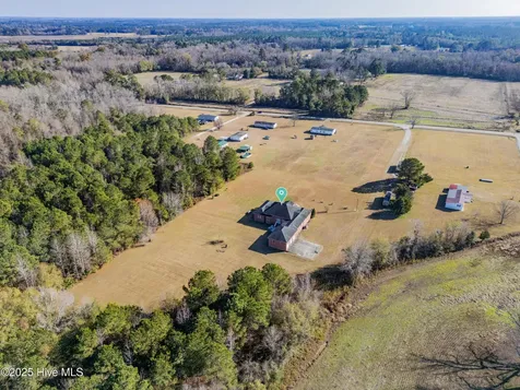 701 Best Road Whiteville NC 28472