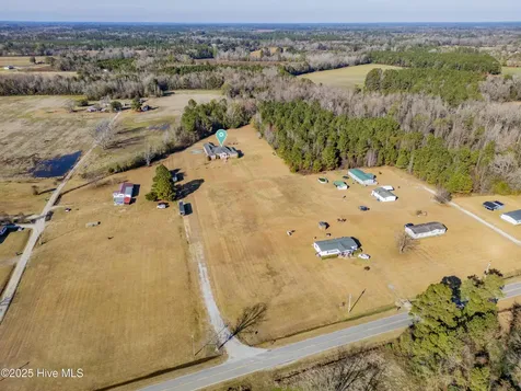 701 Best Road Whiteville NC 28472