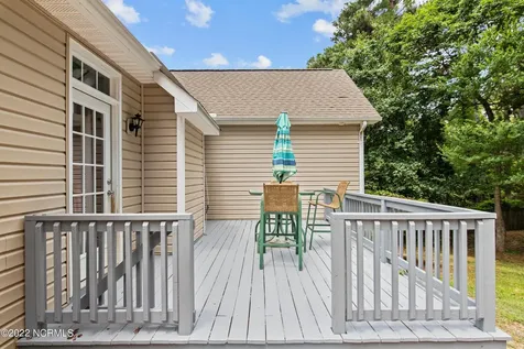 255 W Hedgelawn Way Southern Pines NC 28387