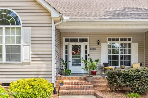 255 W Hedgelawn Way Southern Pines NC 28387