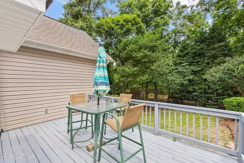 255 W Hedgelawn Way Southern Pines NC 28387