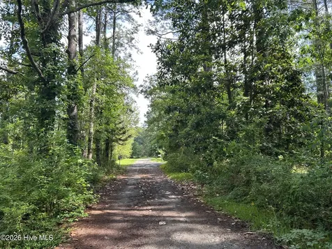 142 High Bluff Trail Hubert NC 28539