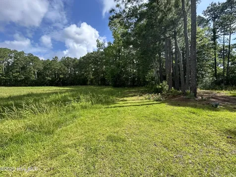 142 High Bluff Trail Hubert NC 28539