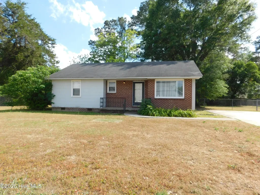417 Fairly Street Laurinburg NC 28352