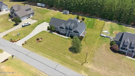 2553 Sweet Bay Road Rocky Mount NC 27804
