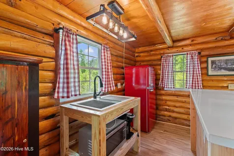 5840 Green Swamp Road NW Ash NC 28420
